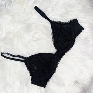 Victoria’s Secret Black Bralette Size Small